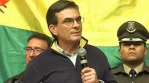 Paz anuncia cero arancel para equipos tecnológicos a fin de frenar el contrabando